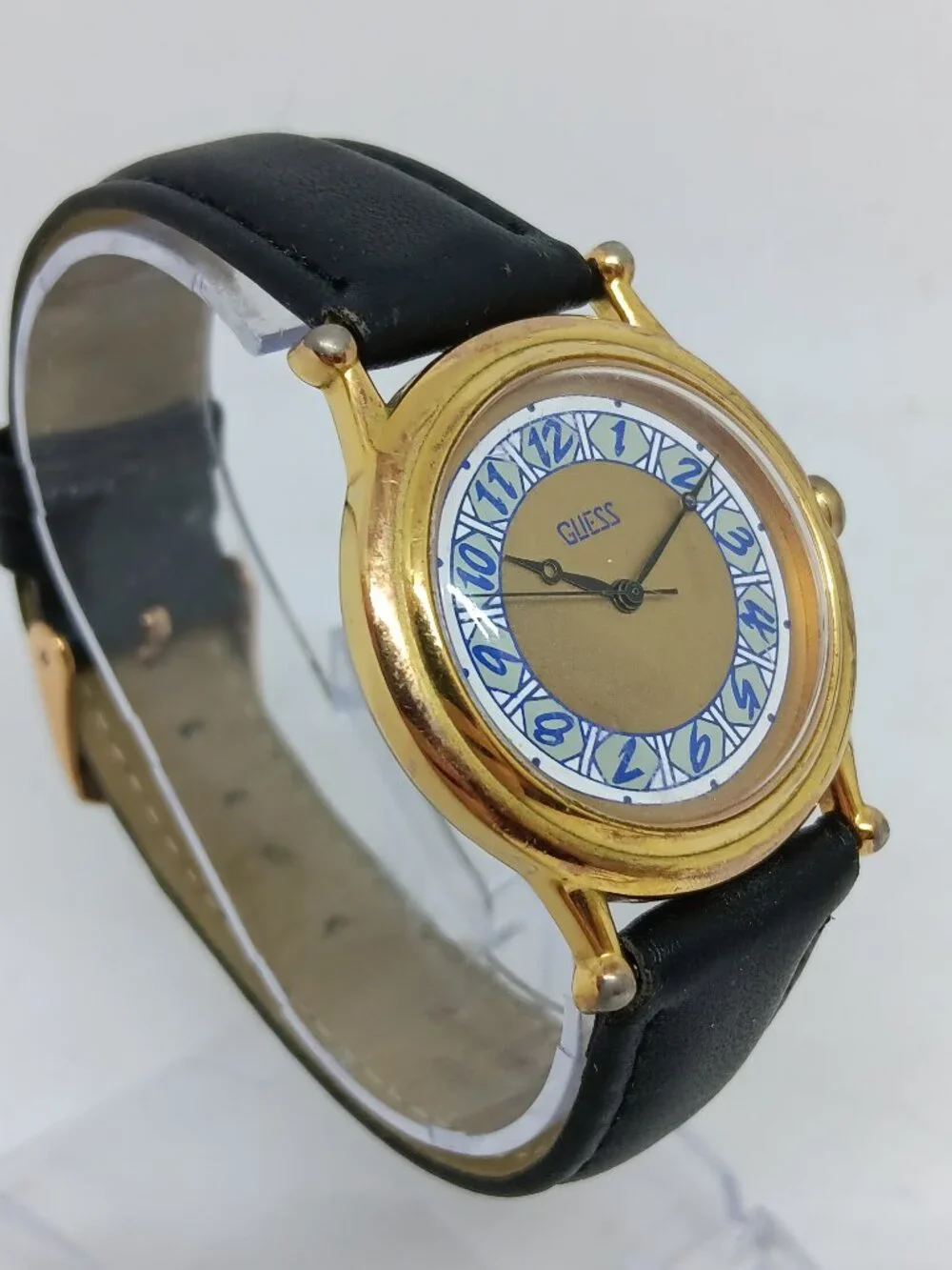 Guess pre owned
